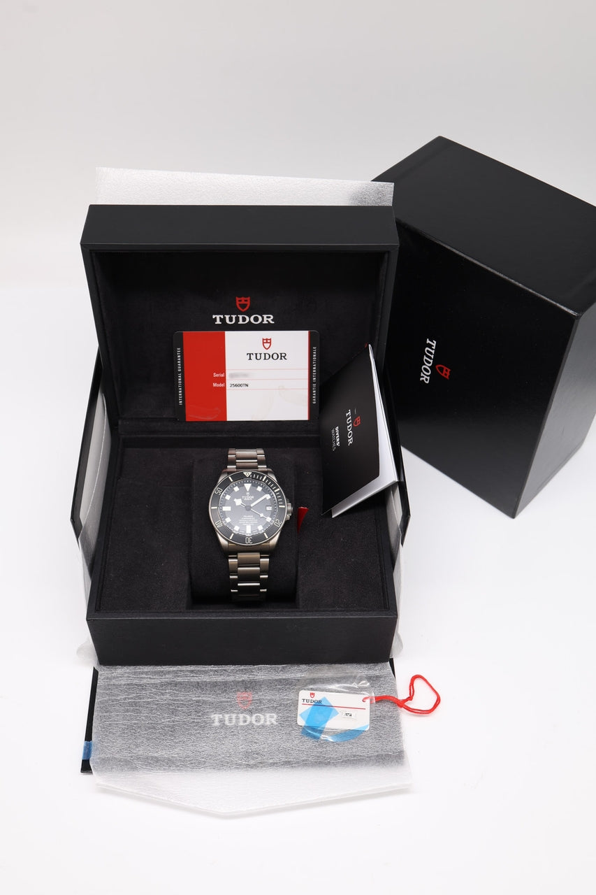 Tudor Pelagos Automatik 42mm Titan 25600TN - Papiere und oder Lieferumfang
