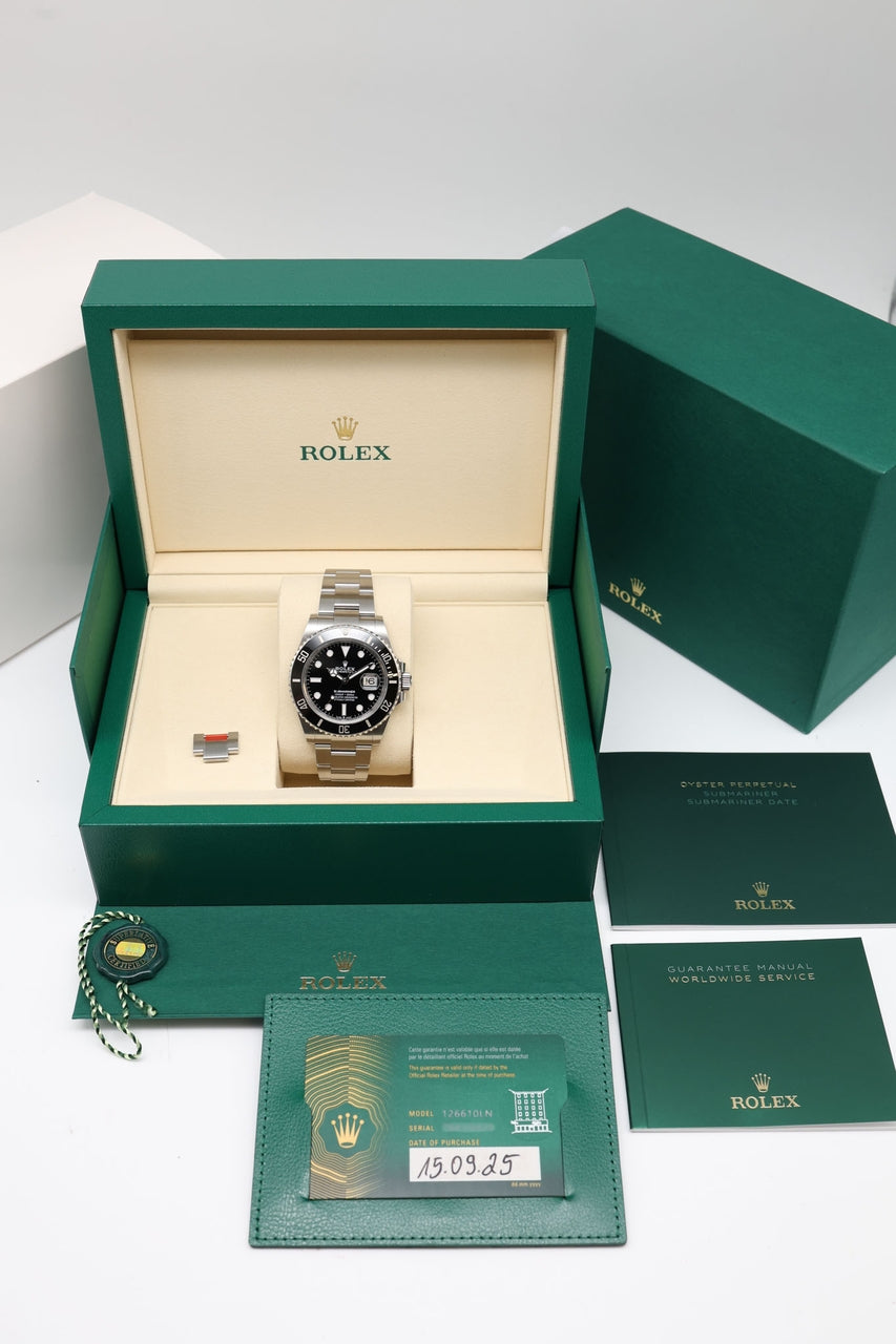 Rolex Submariner Date Automatik Herrenuhr 41mm 126610LN - Papiere und oder Lieferumfang