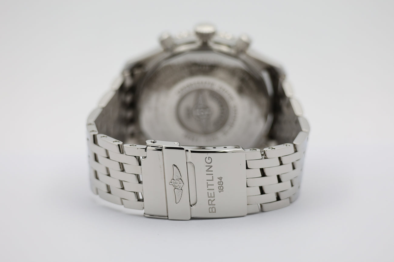 Breitling Navitimer World Automatik 46mm schwarz A24322 - Detail view 5