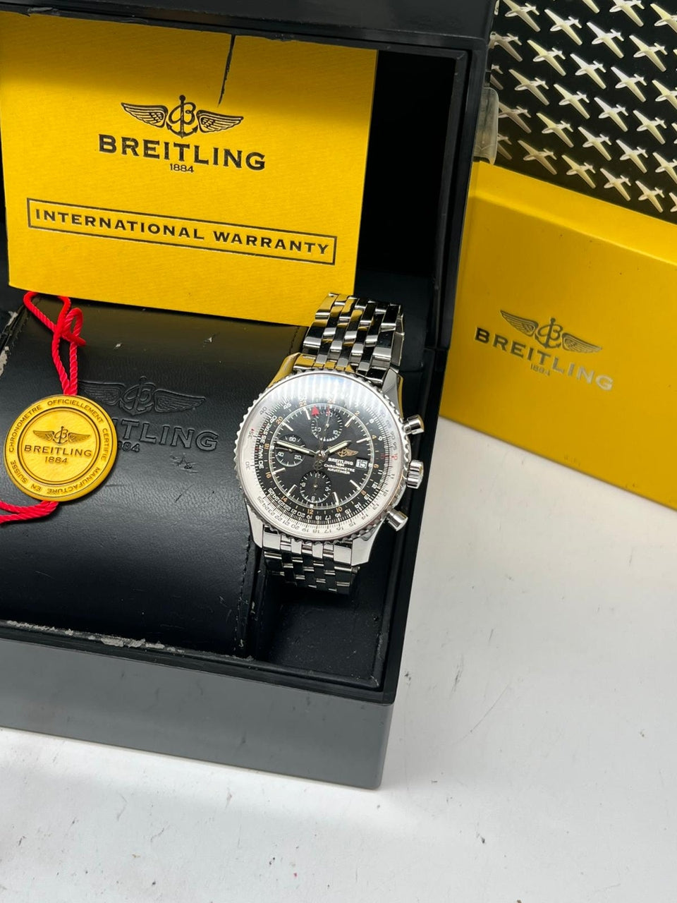 Breitling Navitimer World Automatik 46mm schwarz A24322 - Papers and documentation