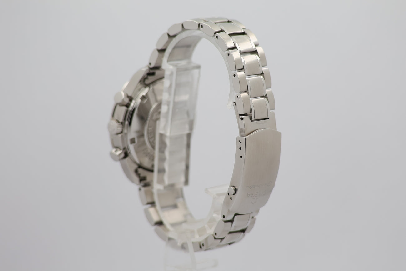 Omega Speedmaster Date 40mm Automatik 32105000 - Detailansicht 2