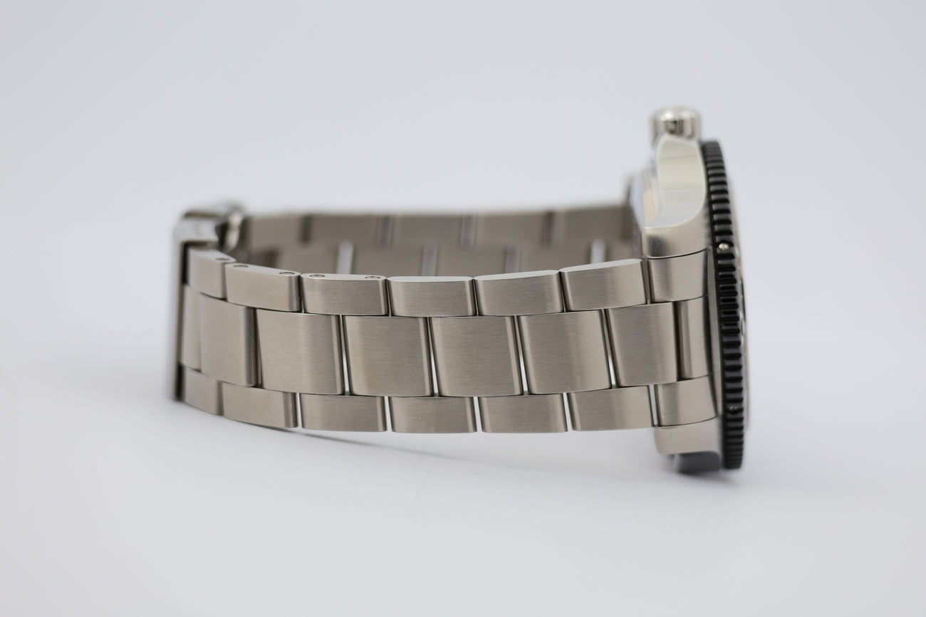 Breitling Superocean 44mm Automatik Y17393 - Detail view 4