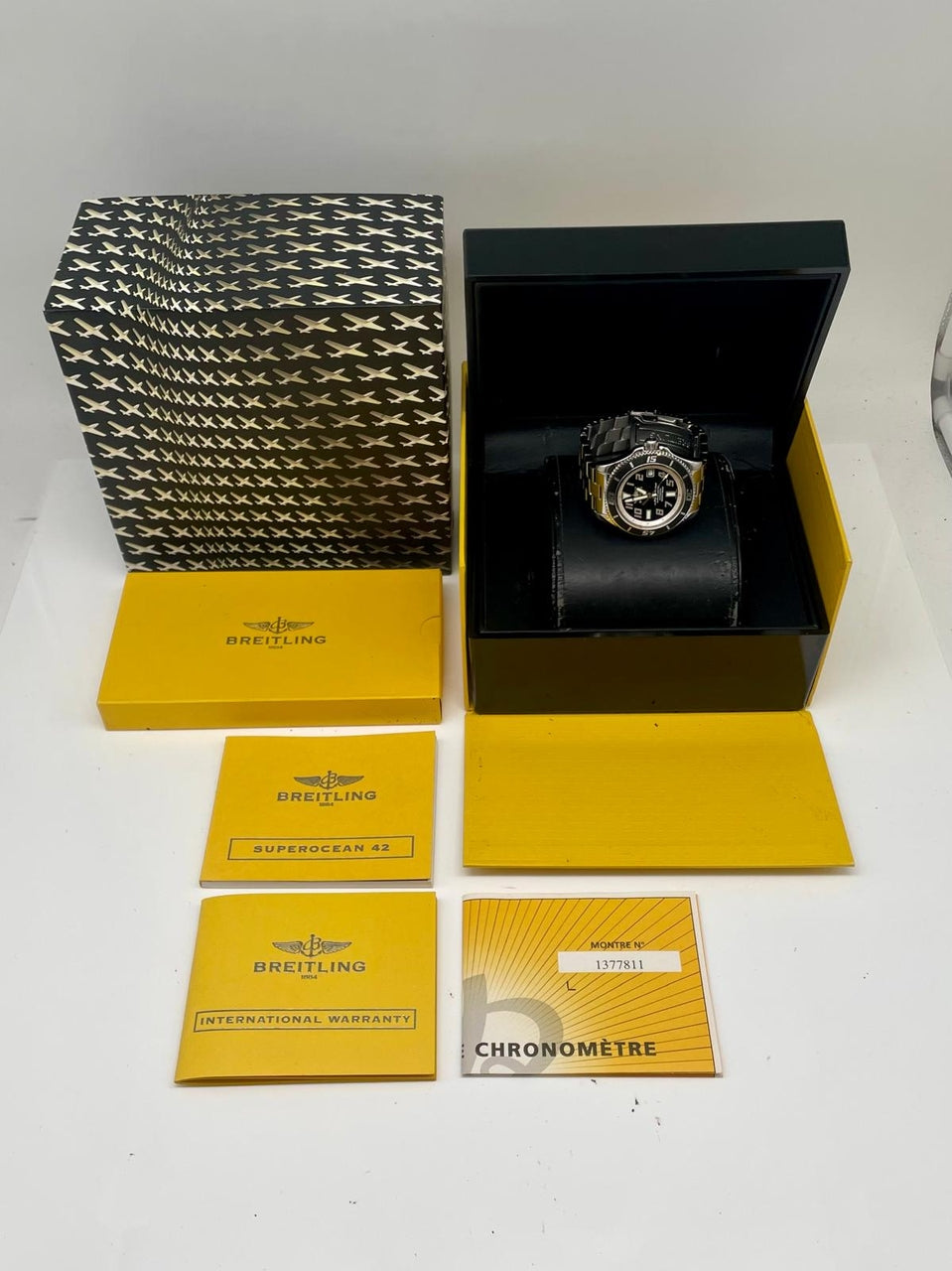 Breitling Superocean 42 Automatik Herrenuhr A17364 - Papiere und oder Lieferumfang