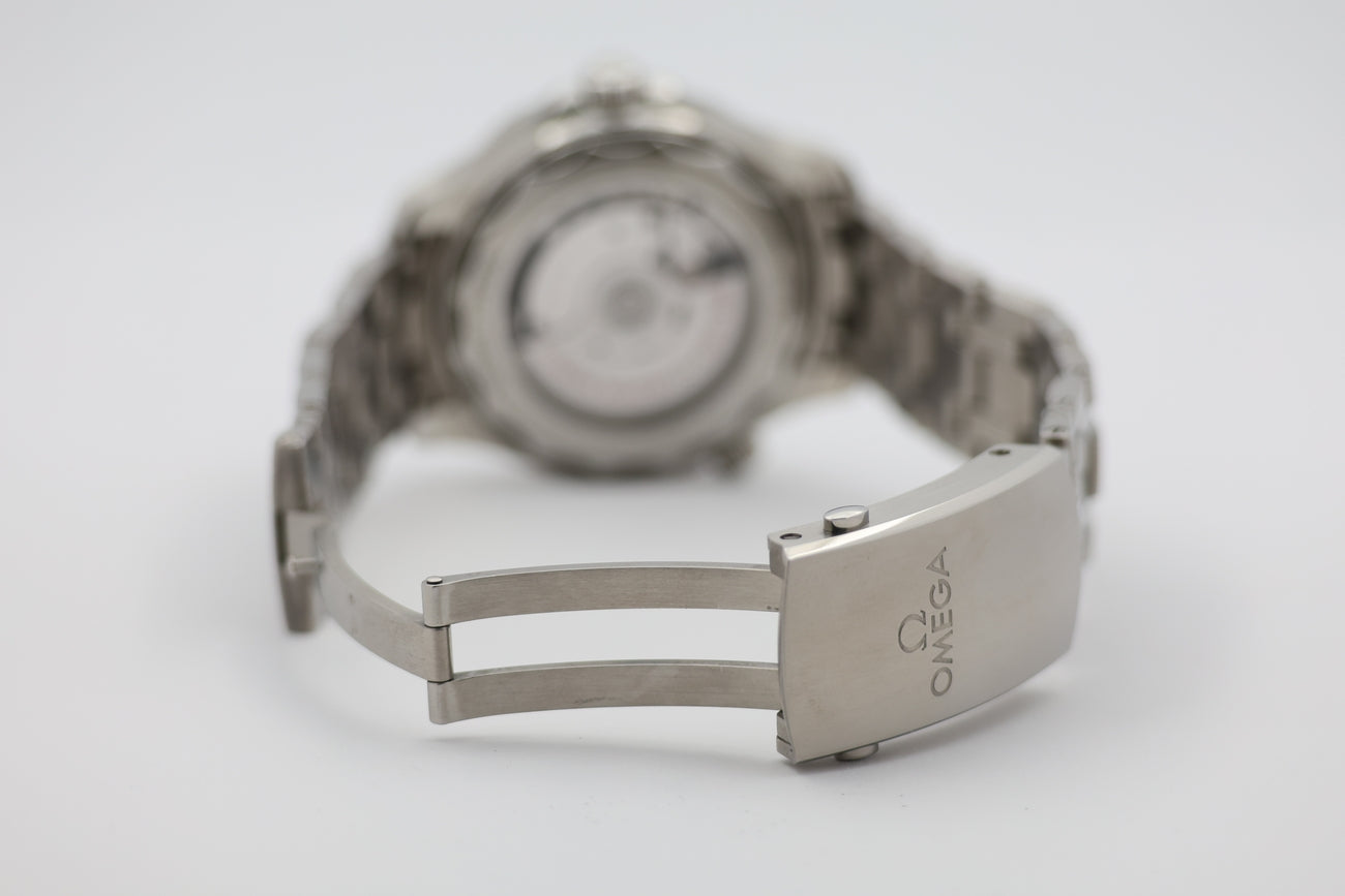 Omega Seamaster Diver 300 M Automatik Herrenuhr 42mm 21030422001001 - Detailansicht 6