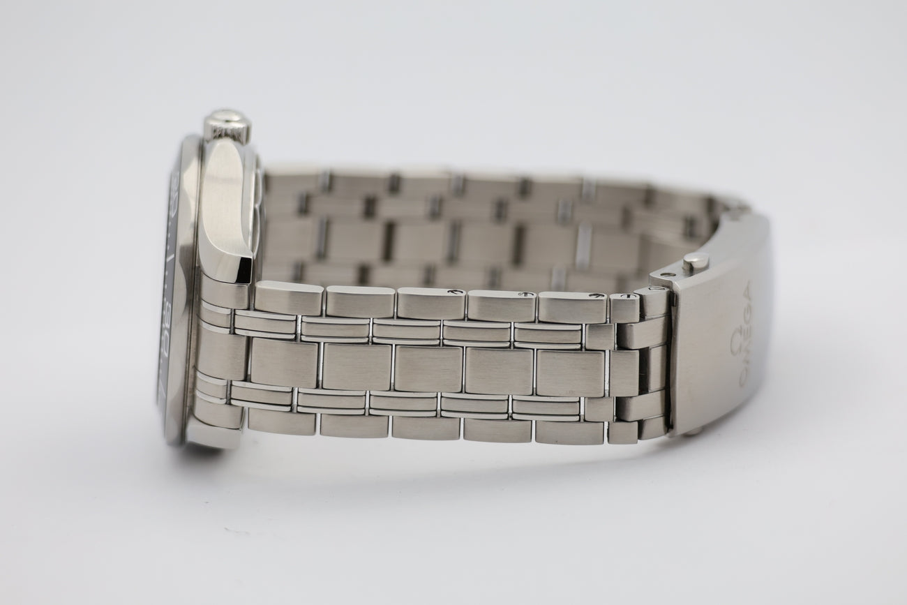 Omega Seamaster Diver 300 M Automatik Herrenuhr 42mm 21030422001001 - Detailansicht 3