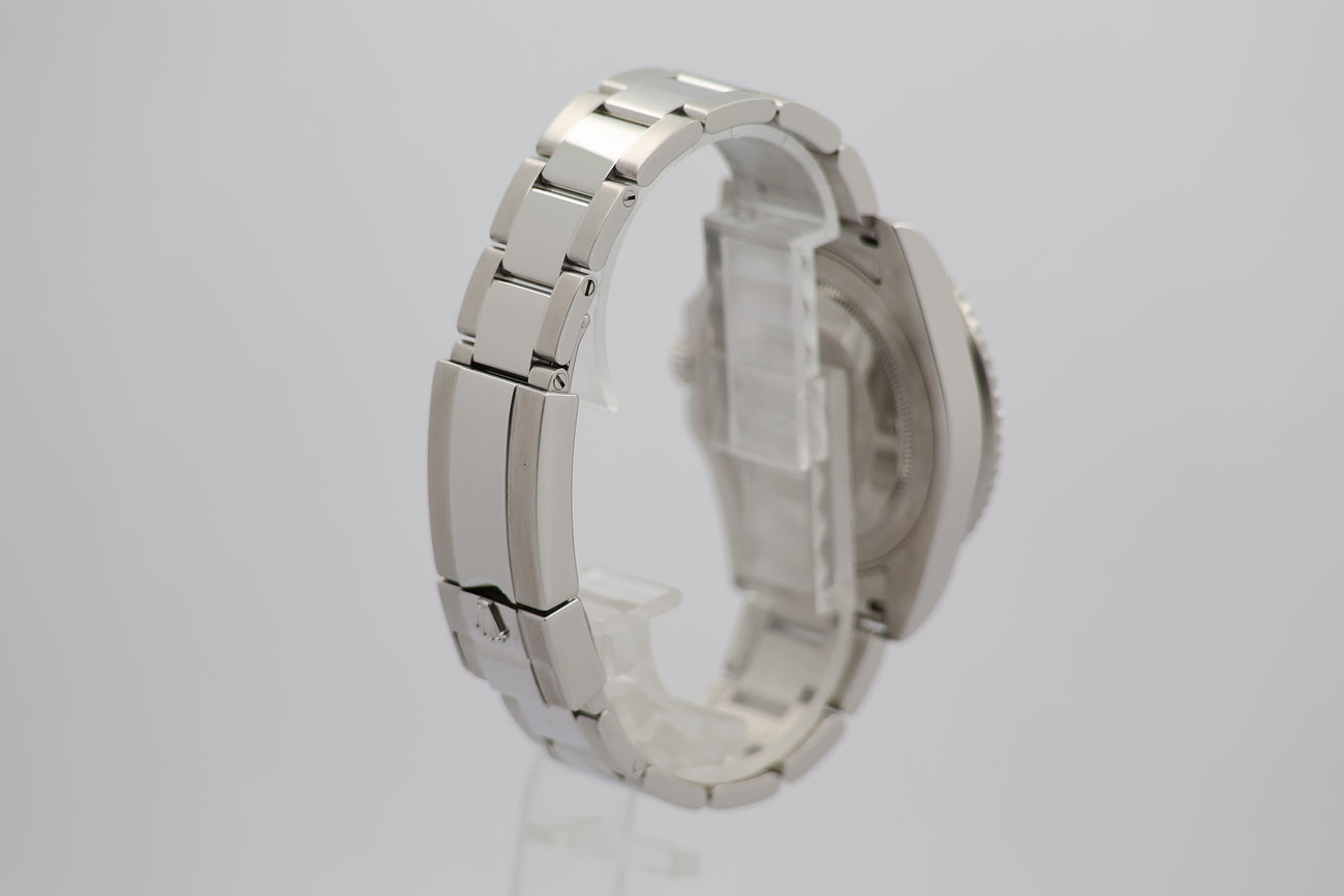 Rolex GMT-Master II Automatik Herrenuhr 40mm 116710LN - Detail view 1