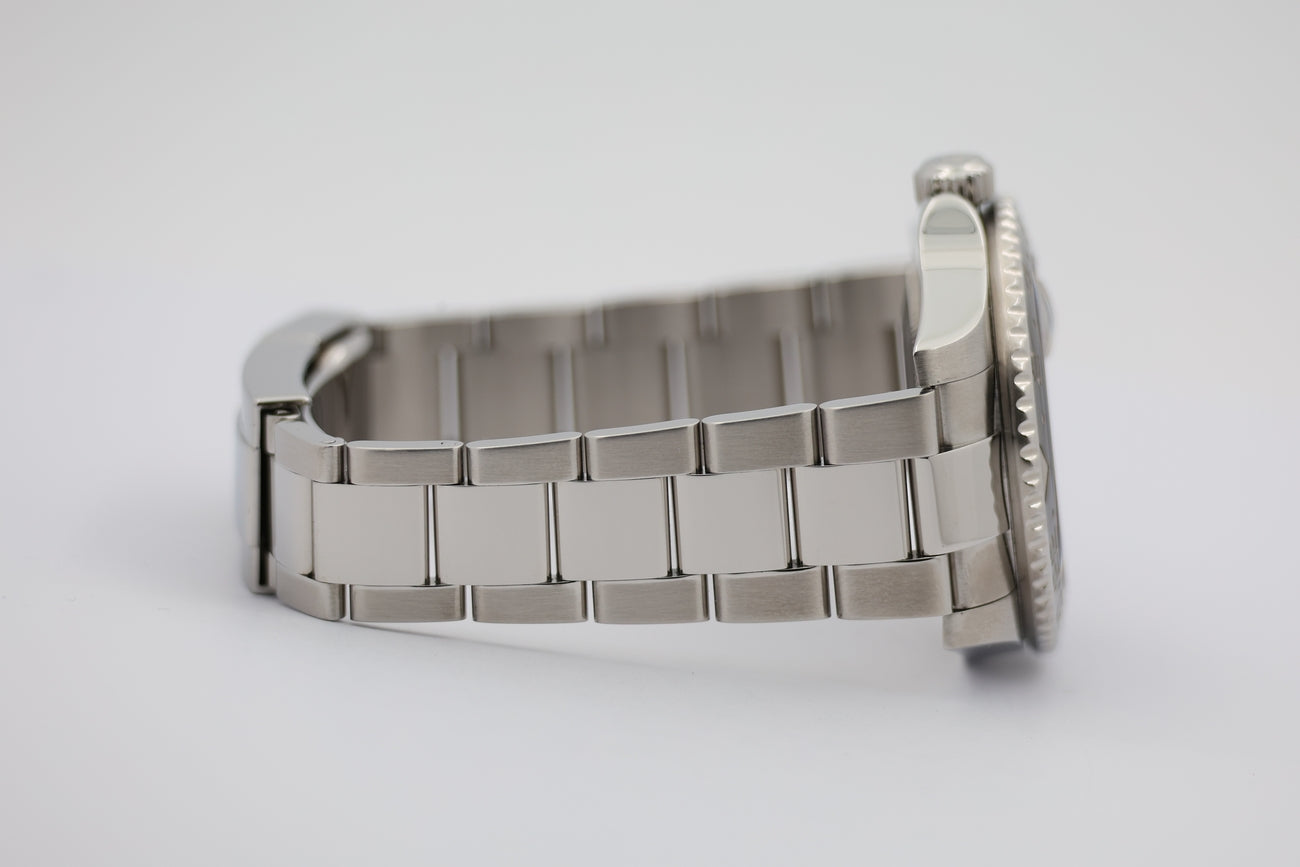 Rolex GMT-Master II Automatik Herrenuhr 40mm 116710LN - Detail view 4