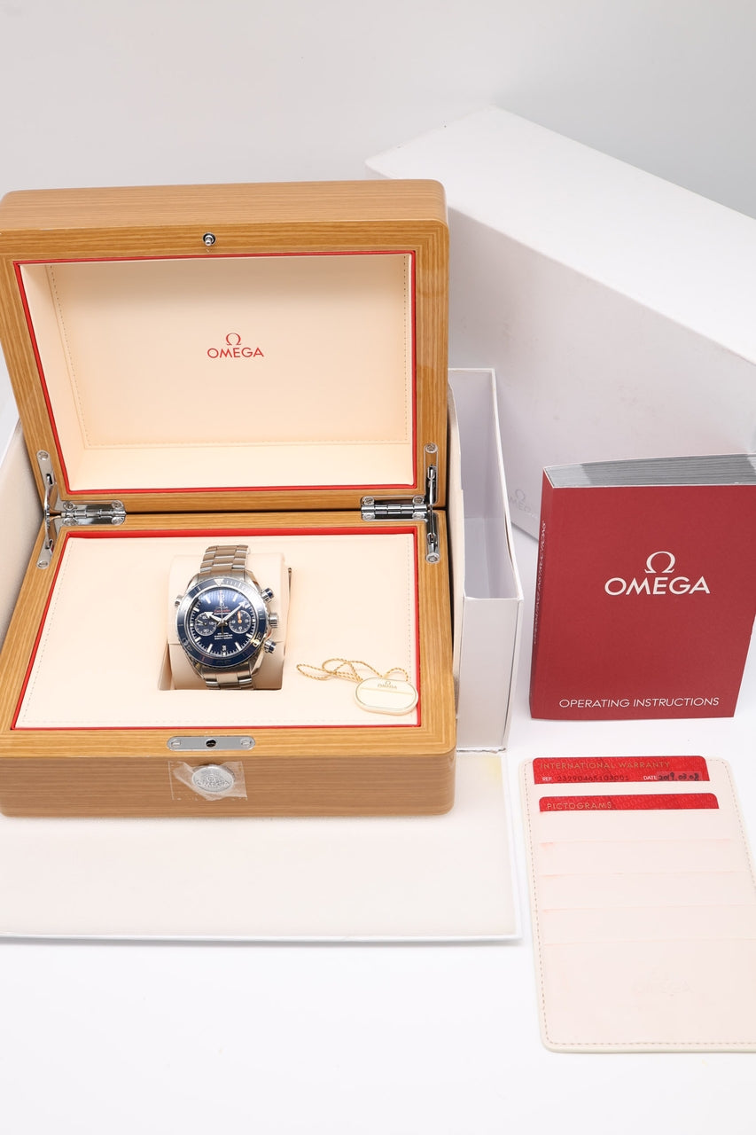 Omega Seamaster Planet Ocean Chronograph Titan Automatik 45,5 23290465103001 - Papiere und oder Lieferumfang
