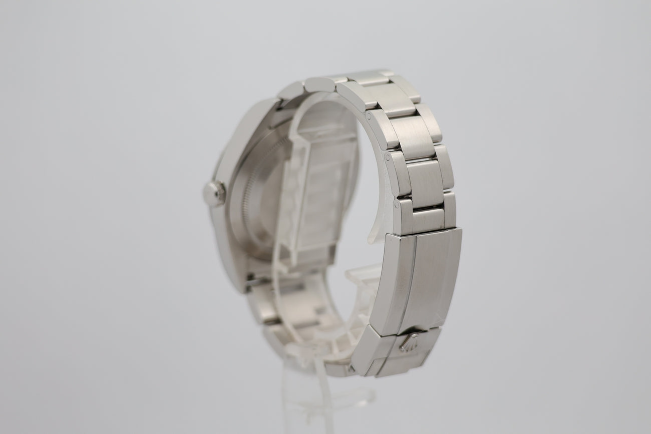 Rolex Explorer Automatik 39mm 214270 - Detailansicht 2