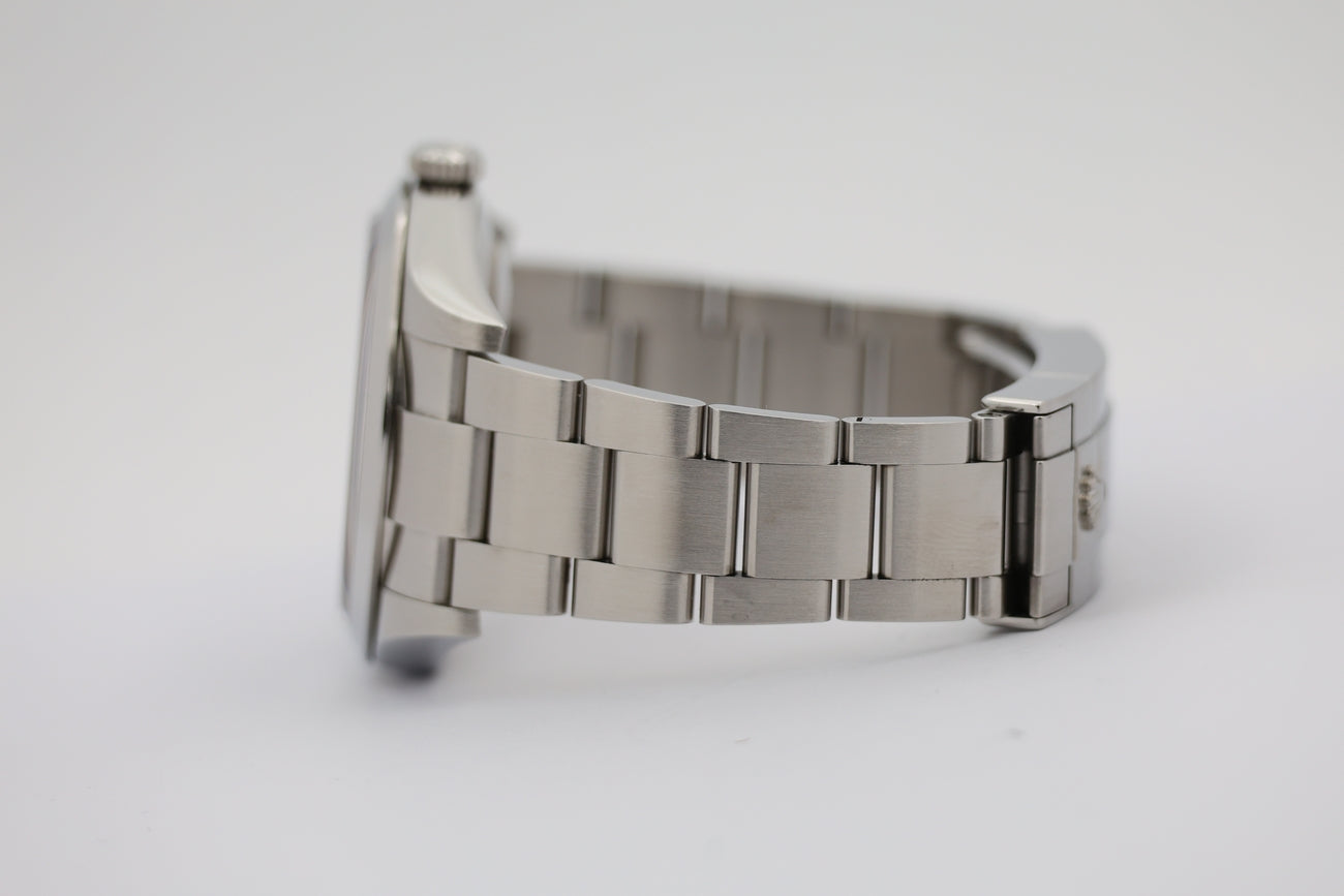 Rolex Explorer Automatik 39mm 214270 - Detailansicht 3