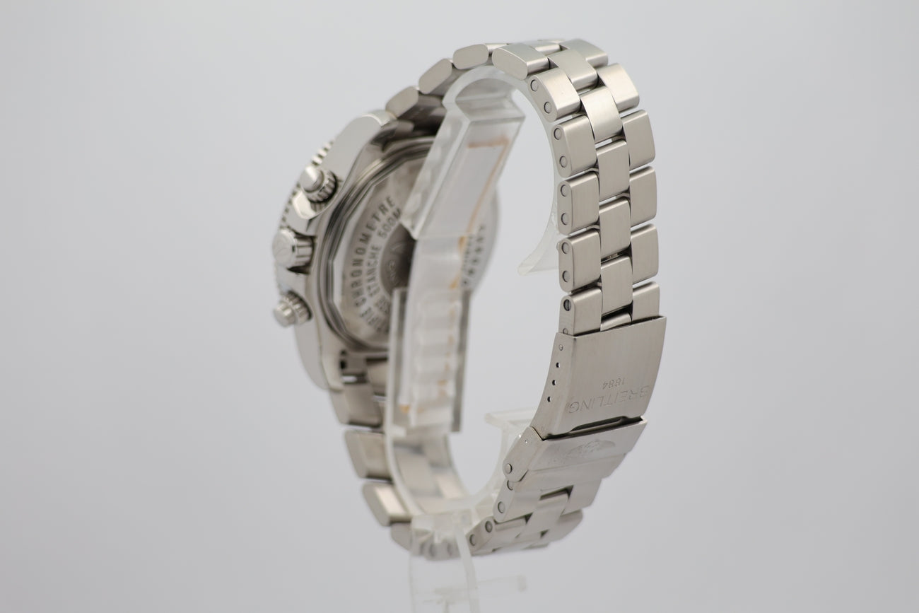 Breitling Superocean Chronograph Steelfish Herrenuhr 44mm A13341 - Detailansicht 2