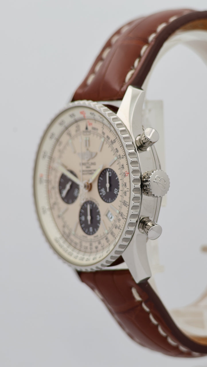 Breitling Navitimer 01 43mm Automatik AB0120 - Detailansicht 7