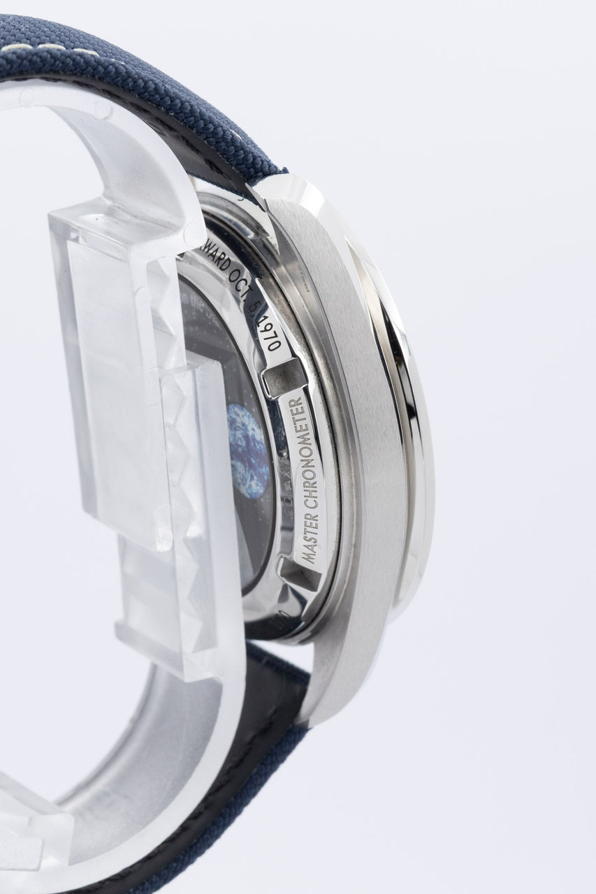 Omega Speedmaster Professional Moowatch 'Silver Snoopy Award' 42mm Handaufzug 31032425002001 - Detailansicht 3