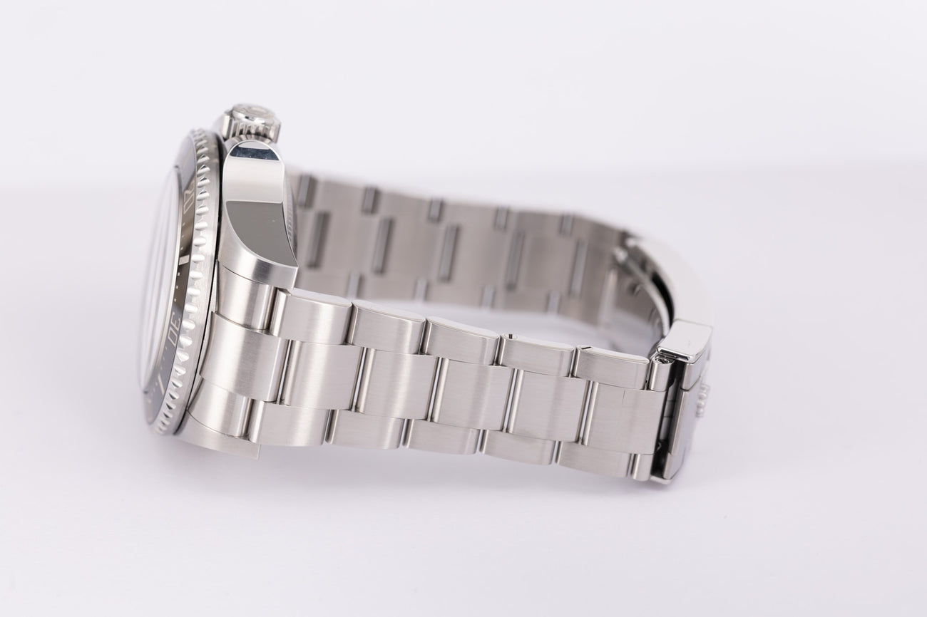 Rolex Sea-Dweller Deepsea 44mm Automatik 136660 - Detailansicht 5