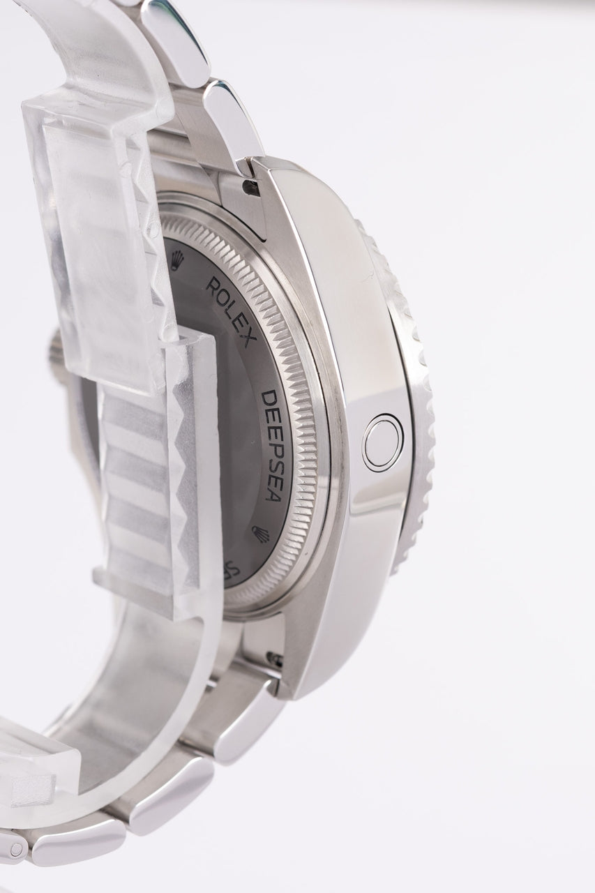 Rolex Sea-Dweller Deepsea 44mm Automatik 136660 - Detailansicht 3