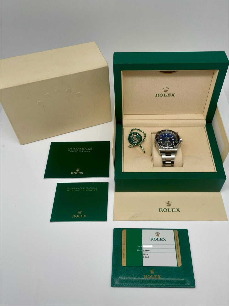 Rolex Sea-Dweller Deepsea 44mm "James Cameron" Automatik 126660 - Papers and documentation