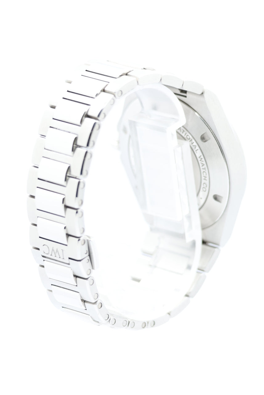 IWC Ingenieur 40mm Automatik Herrenuhr IW328903 - Detailansicht 3
