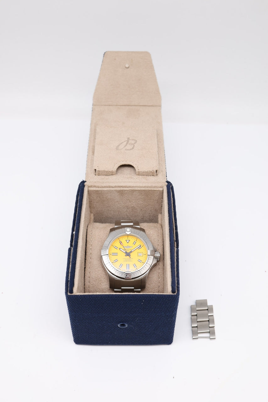 Breitling Avenger Seawolf 45mm Automatik Herrenuhr Gelb A173197269482 - Papiere und oder Lieferumfang