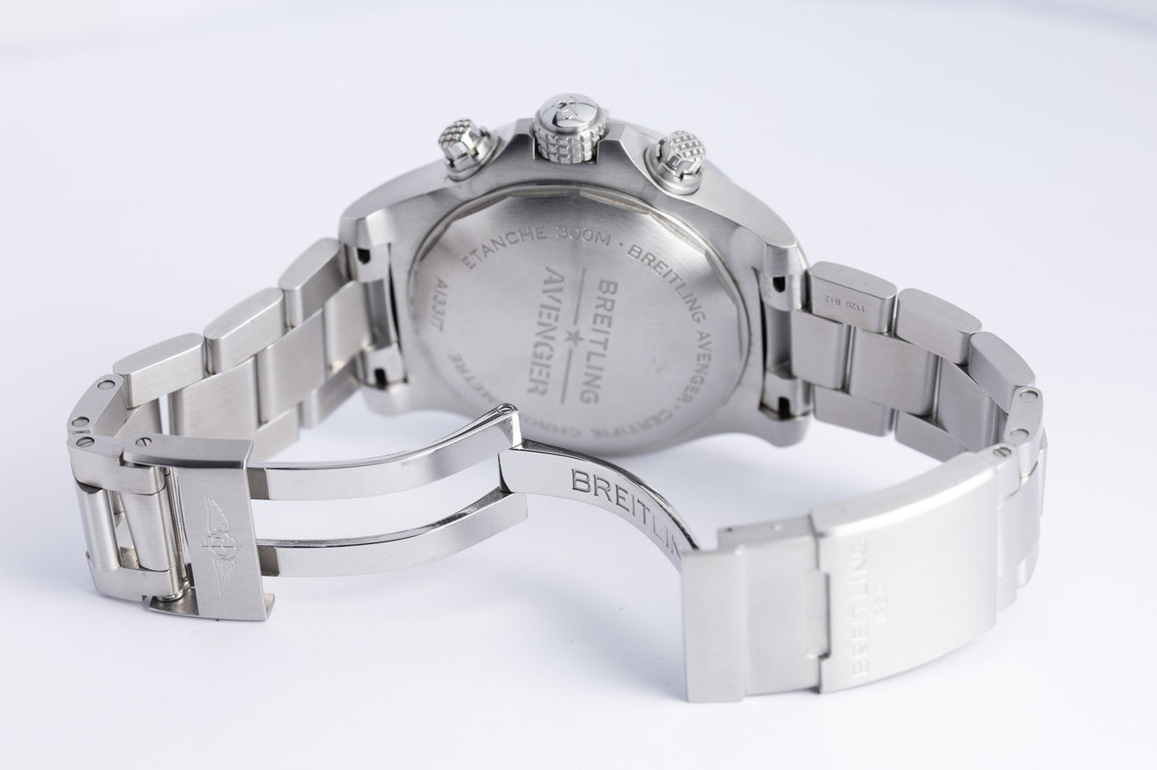 Breitling Avenger Chronograph 45mm Automatik A13317 - Detailansicht 8