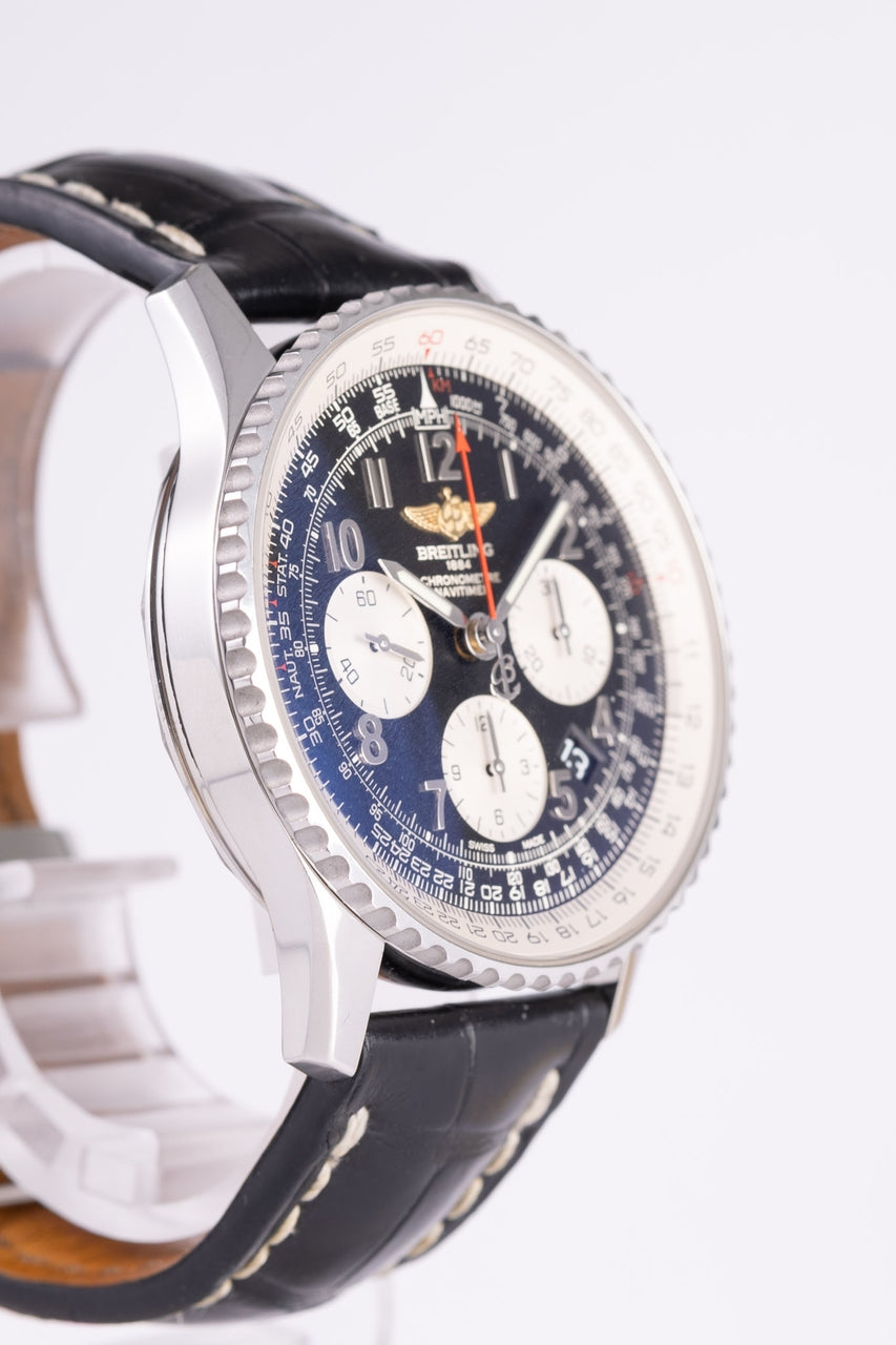 Breitling Navitimer 01 Automatik Herrenuhr 43mm AB0120 - Detailansicht 1