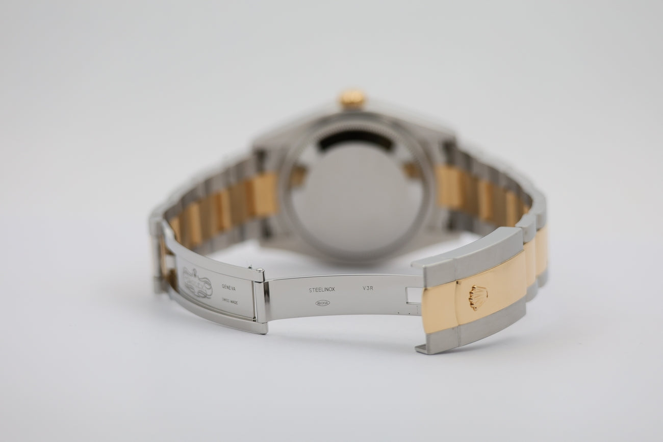 Rolex Datejust 36 Automatik Diamond-Dial 126233 - Detailansicht 6