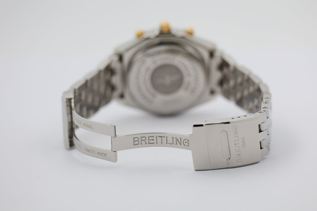 Breitling Chronomat Chronograph Automatik 39mm B13352 - Detail view 6