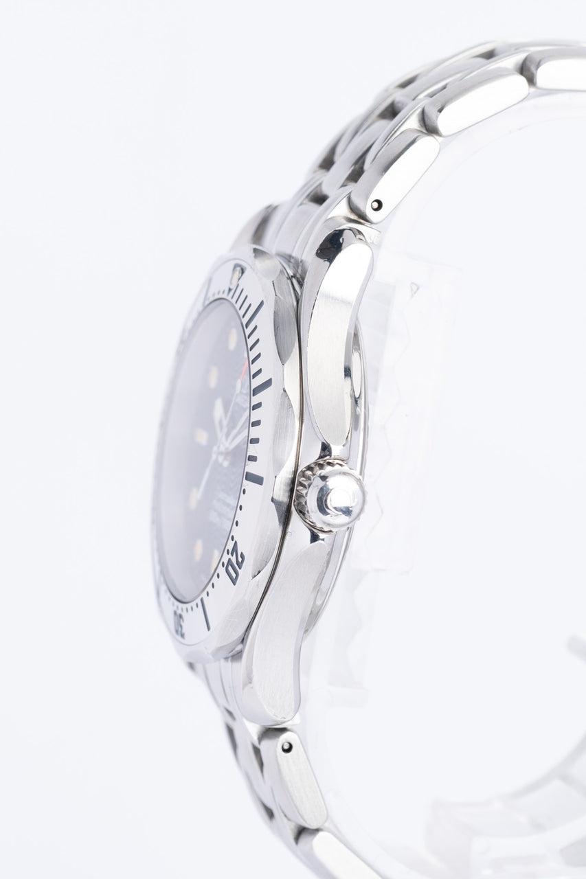 Omega Seamaster Diver 300m 36mm Quarz 25628000 - Detailansicht 2
