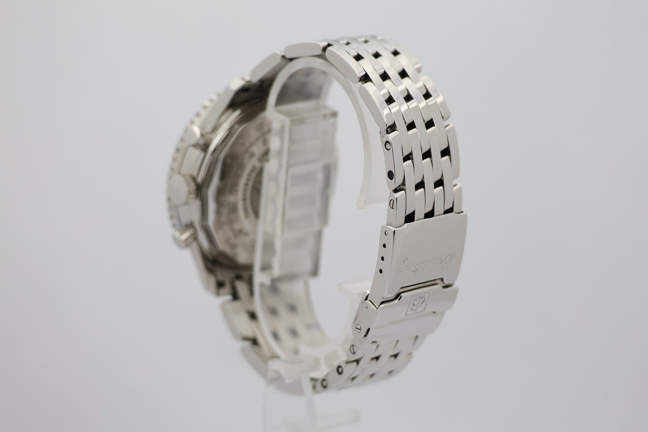 Breitling Navitimer 42mm Automatik Herrenuhr A23322 - Detailansicht 2