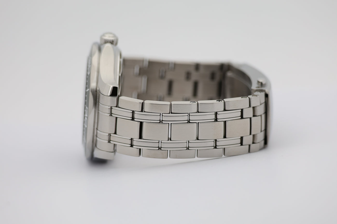 Omega Seamaster Diver 300 M Grün Automatik 21030422010001 - Detailansicht 3