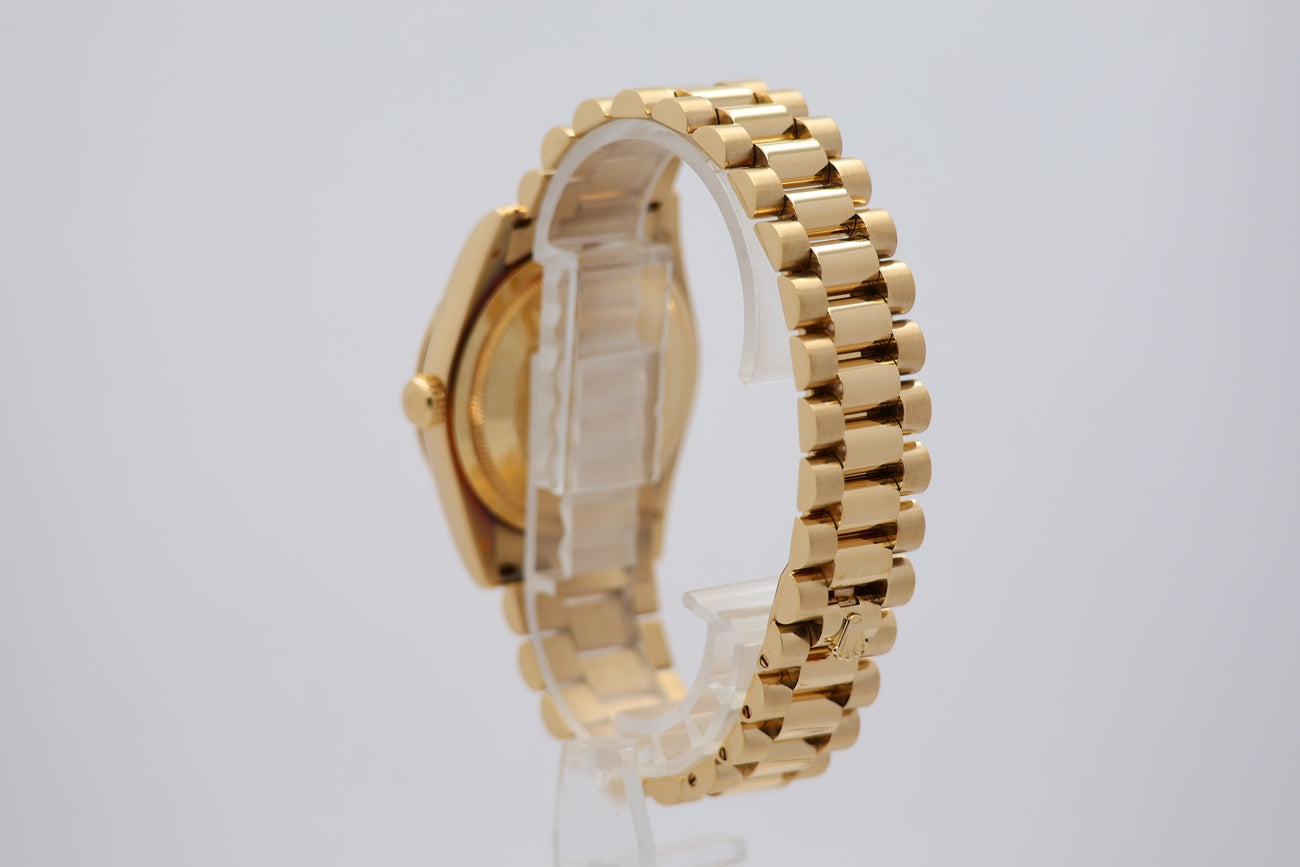 Rolex Day-Date 36 President "Computer" Diamond Dial 118238 - Detailansicht 2