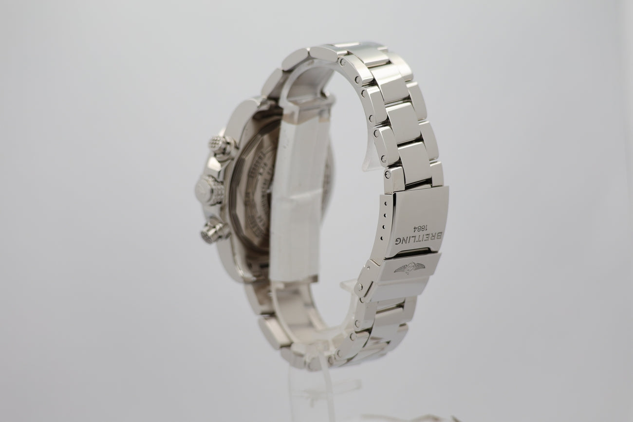 Breitling Avenger II Automatik Herrenuhr 43mm A13381 - Detailansicht 2