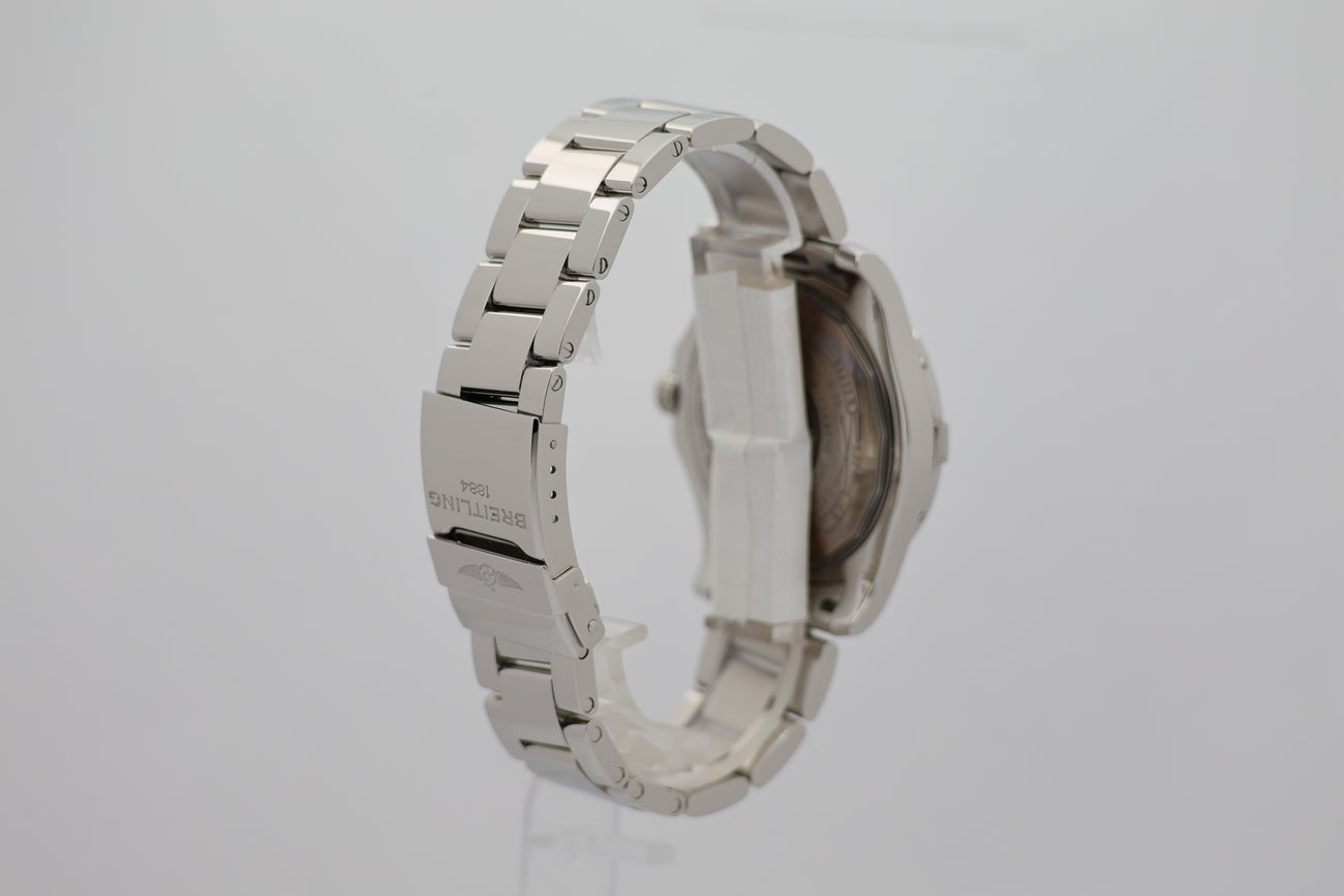 Breitling Avenger II GMT 43mm Automatik A32390 - Detailansicht 1