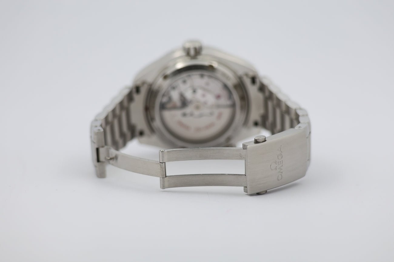 Omega Seamaster Planet Ocean GMT 43,5mm Automatik 23230442203001 - Detailansicht 6