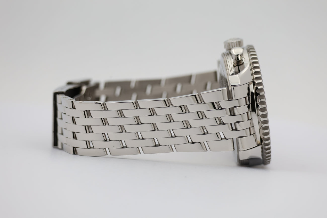 Breitling Navitimer World GMT 46mm Automatik A24322 - Detailansicht 4