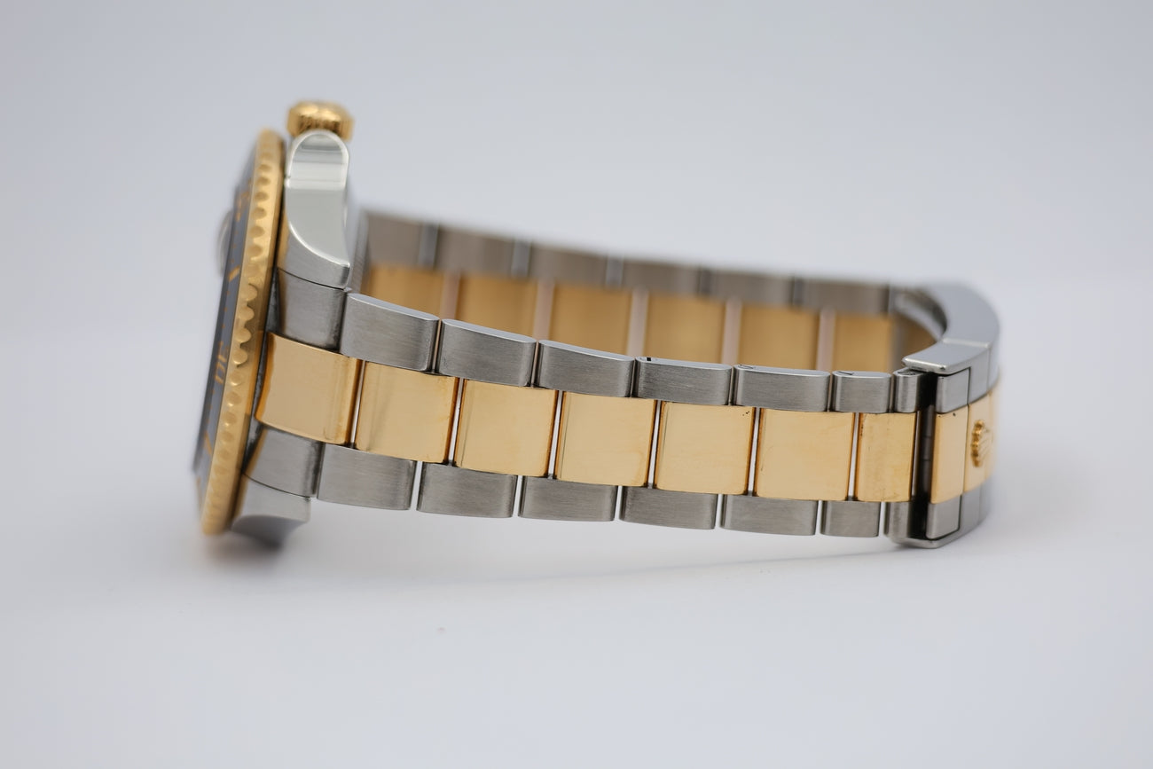 Rolex Sea-Dweller Stahl/Gold Automatik Schwarz 126603 Box + og. Papiere