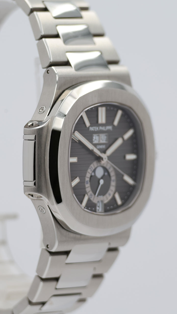 Patek Philippe Nautilus Annual Calendar Mondphase Stahl Schwarz 5726/1A-001 - Detailansicht 8