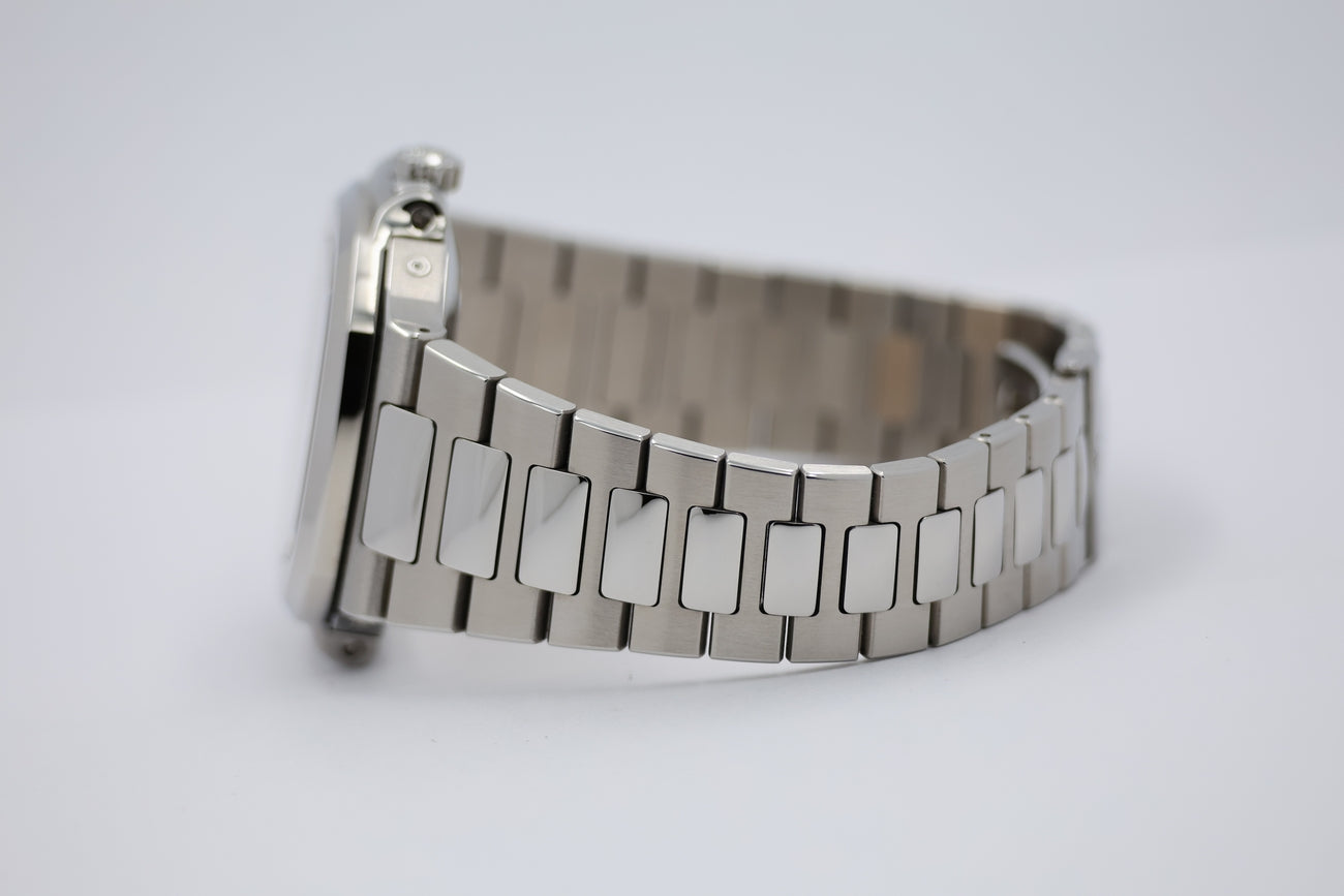 Patek Philippe Nautilus Annual Calendar Mondphase Stahl Schwarz 5726/1A-001 - Detailansicht 3