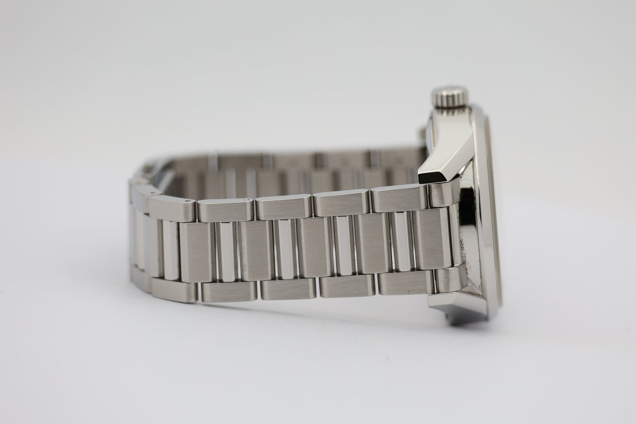 Tag Heuer Carrera Calibre 5 Automatik 41mm WAR201D-1 - Detail view 4