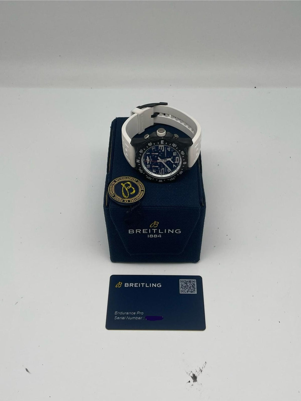 Breitling Endurance Pro Quarz Herrenuhr 44mm X82310 - Papers and documentation