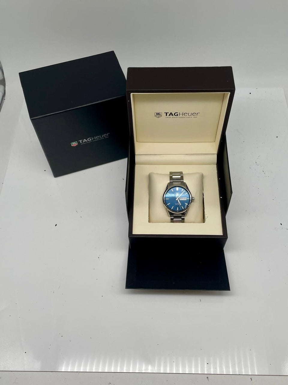 Tag Heuer Carrera Calibre 5 Automatik 41mm WAR201E.BA0723 - Papiere und oder Lieferumfang