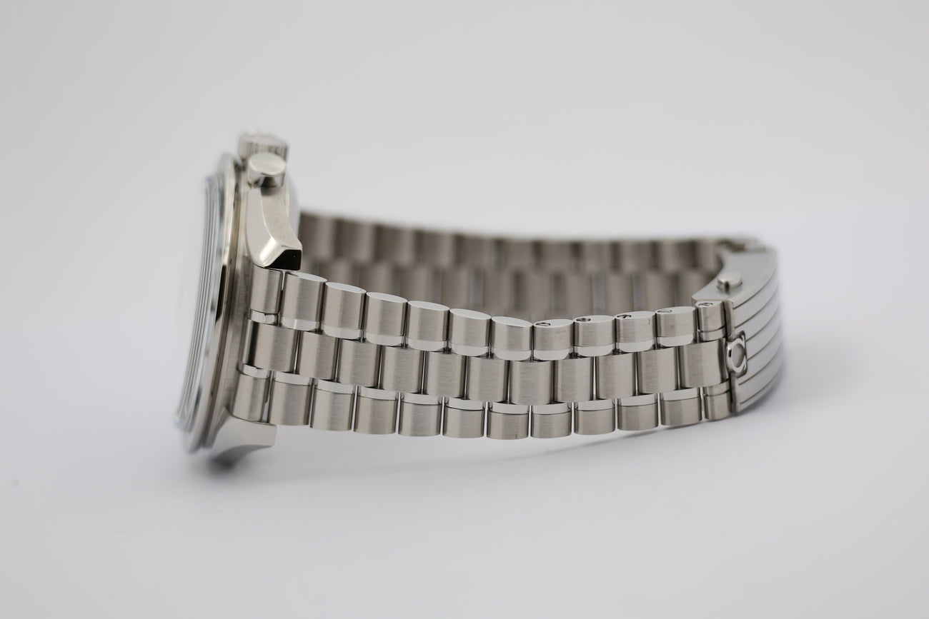 Omega Speedmaster Professional Moonwatch White mit Push-Schließe 31030425004001 - Detailansicht 3