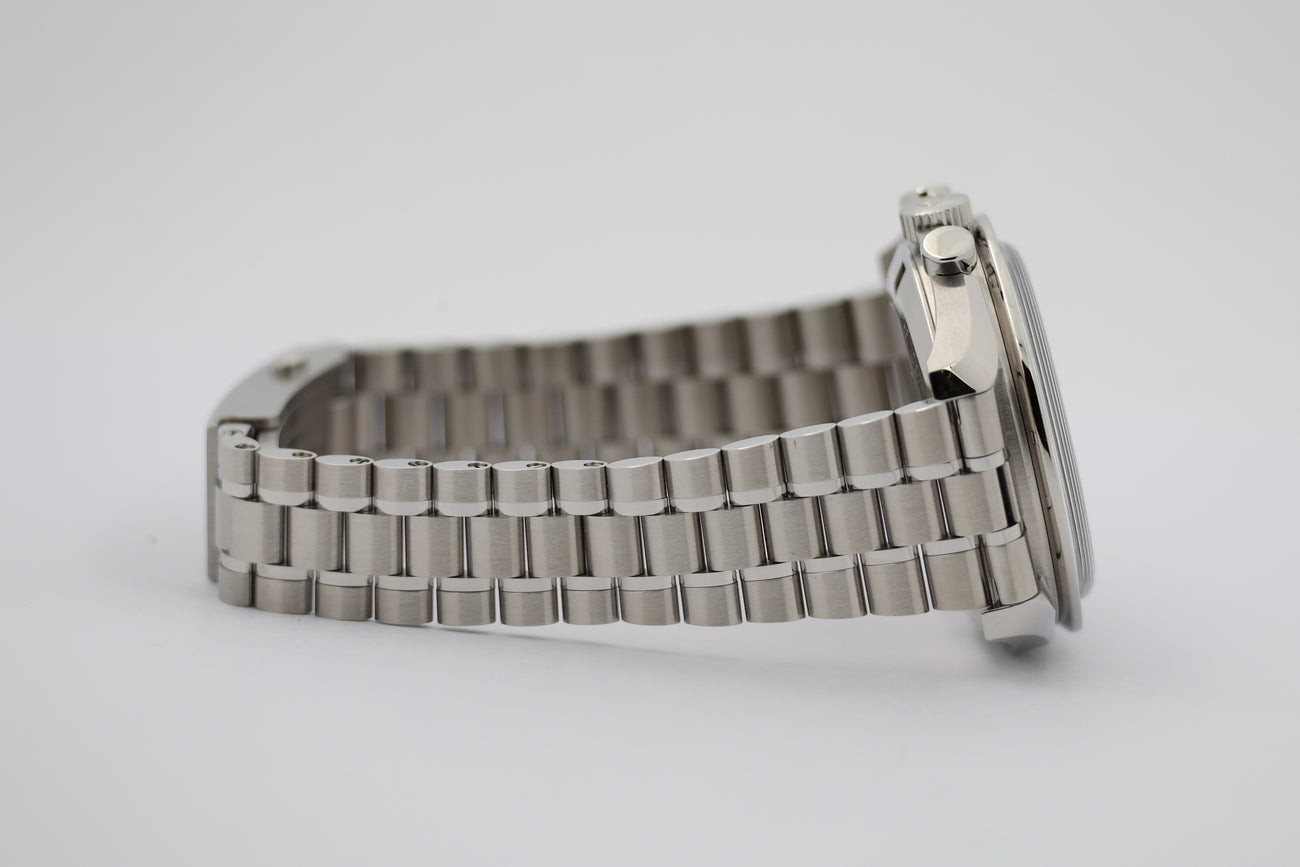 Omega Speedmaster Professional Moonwatch White mit Push-Schließe 31030425004001 - Detailansicht 4