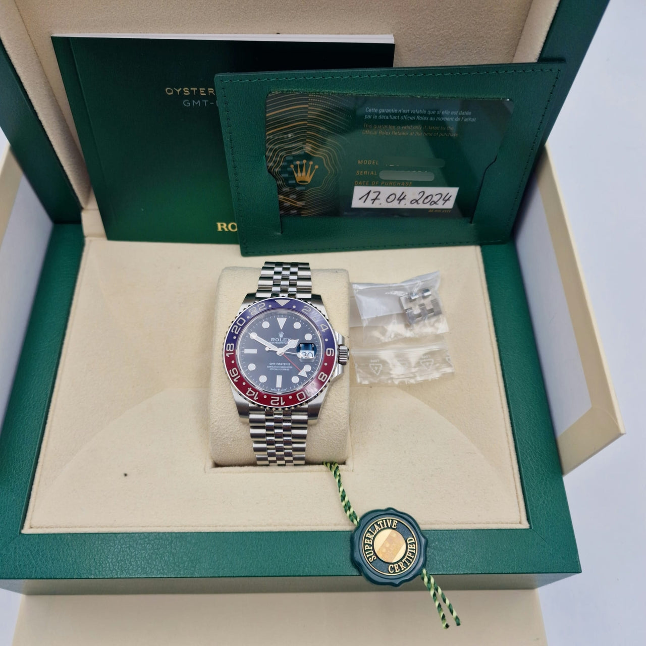Rolex GMT-Master II "Pepsi" 40mm Automatik Herrenuhr 126710BLRO Box + og. Papiere