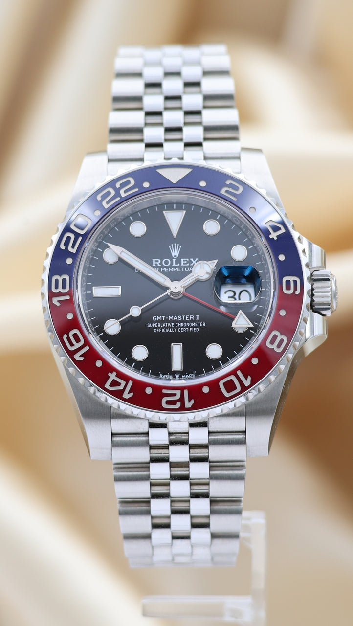 Rolex GMT-Master II "Pepsi" 40mm Automatik Herrenuhr 126710BLRO Box + og. Papiere
