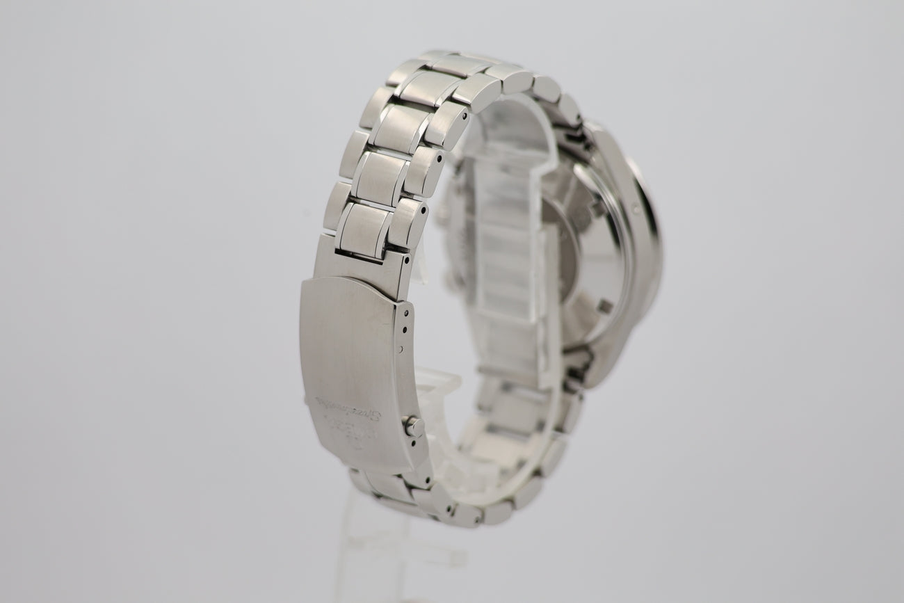 Omega Speedmaster Date 40 Automatik Herrenuhr 32310404002001 - Detailansicht 1