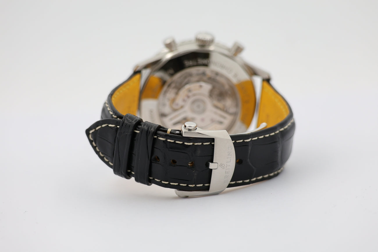 Breitling Navitimer 1 B01 Chronograph Herrenuhr 46mm AB0137 - Detailansicht 5