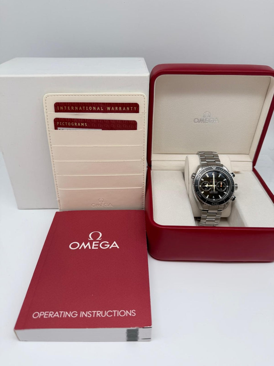 Omega Seamaster Planet Ocean 46mm Automatik Herrenuhr 23230465101001 - Papers and documentation