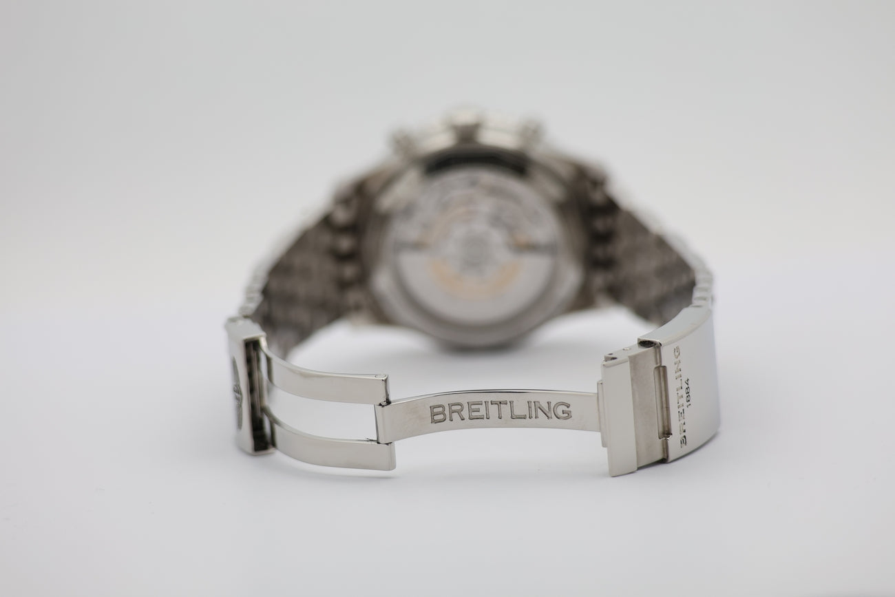Breitling Navitimer B01 Chronograph "Panda" 43mm AB0121 - Detailansicht 6