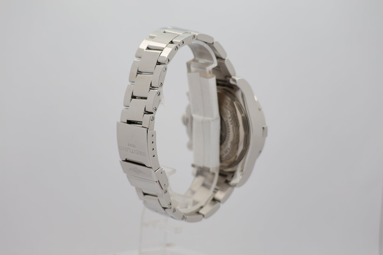 Breitling Avenger II Automatik Herrenuhr 43 A13381 - Detailansicht 1