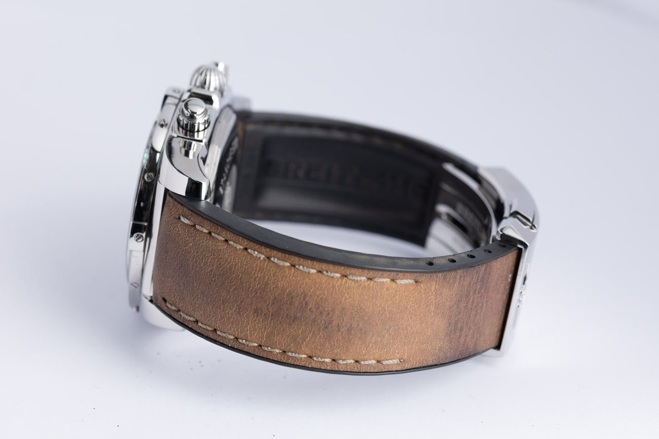 Breitling Chronomat 44mm Automatik Herrenuhr Braun AB0115 - Detailansicht 5